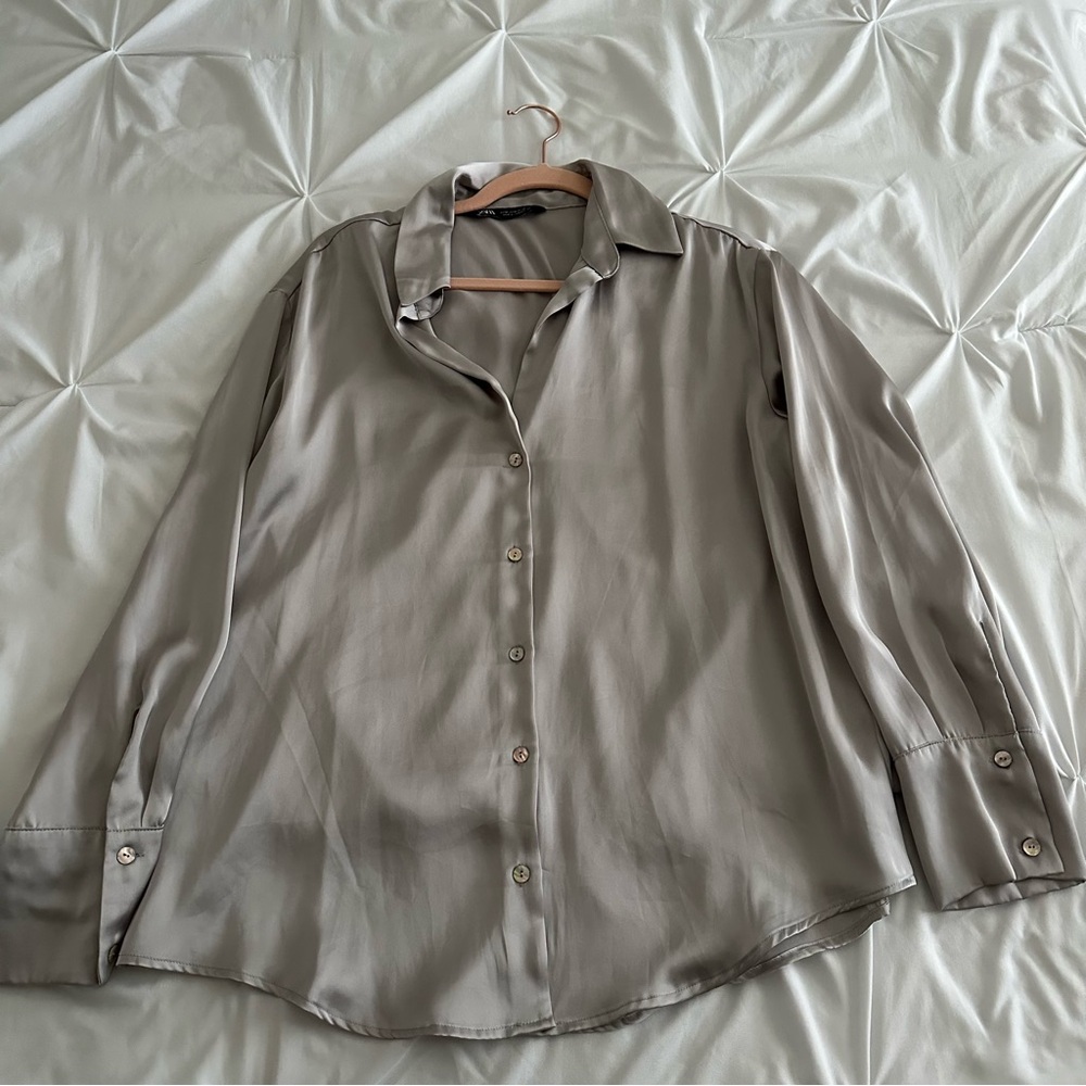 Zara Gray Button-Up Blouse